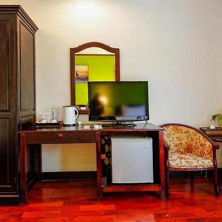 E-Outfitting Vang Thong Hotel Luang Prabang Exterior foto